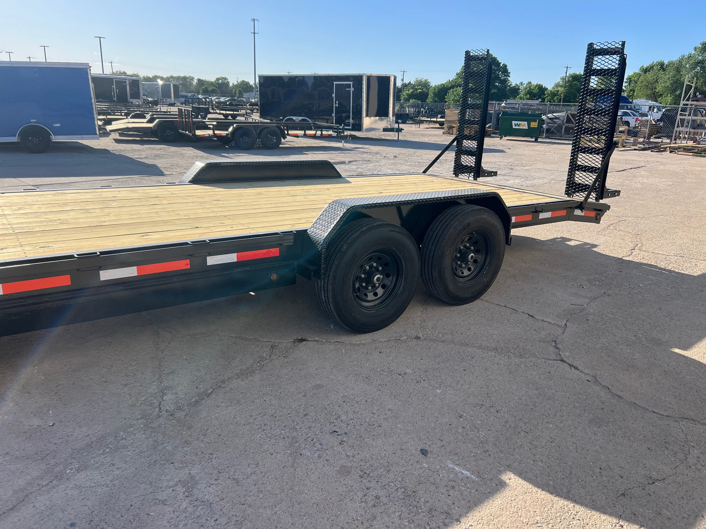 KL 83''X24' Equipment Trailer