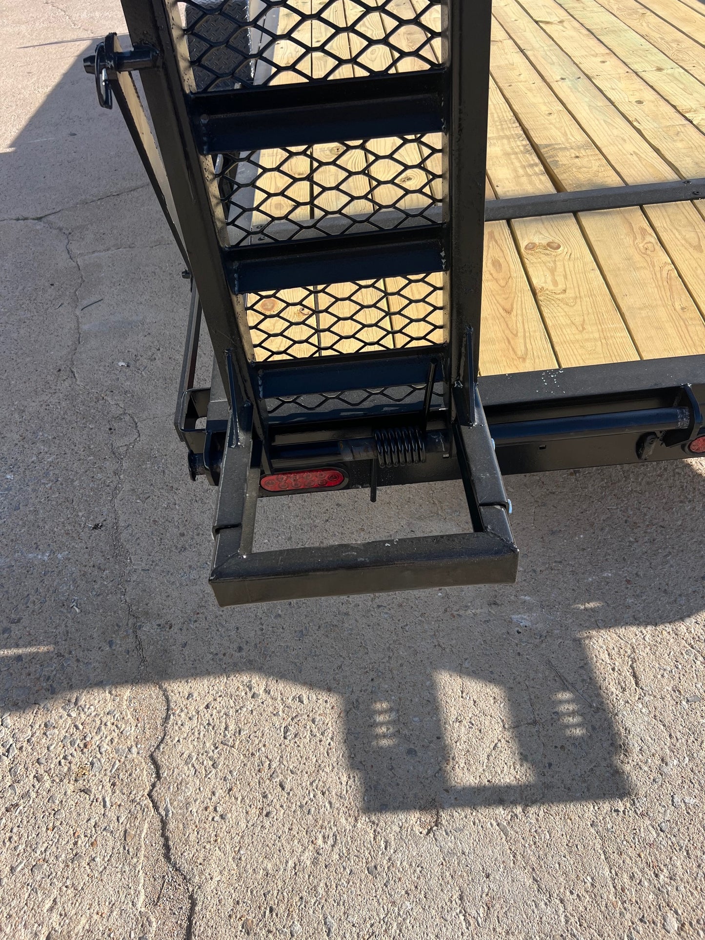 KL 83''X24' Equipment Trailer