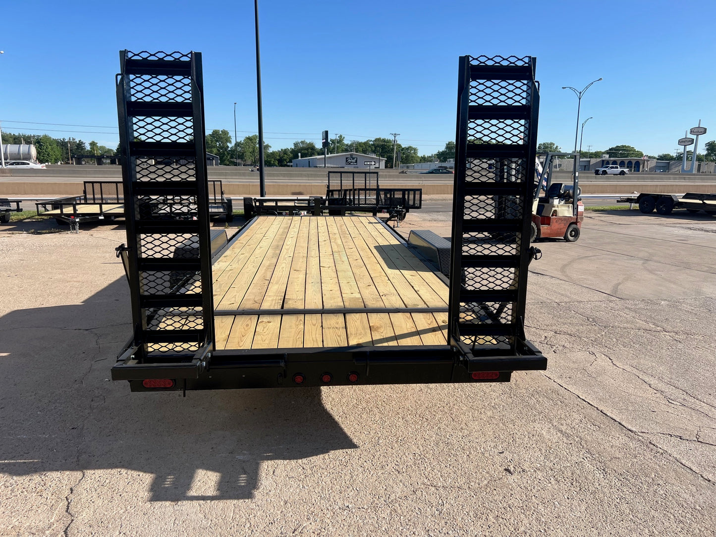 KL 83''X24' Equipment Trailer