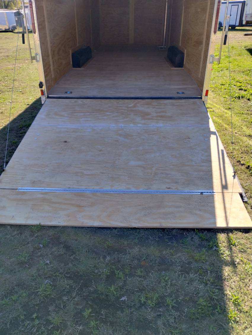 8.5'X26' TA Enclosed Trailer