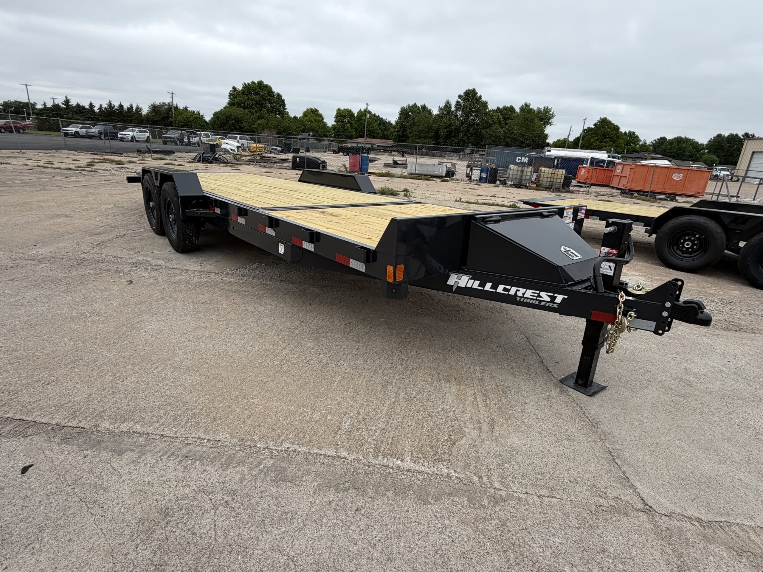 2026 HILLCREST 83 x 22 16K PARTIAL TILT – #H263807